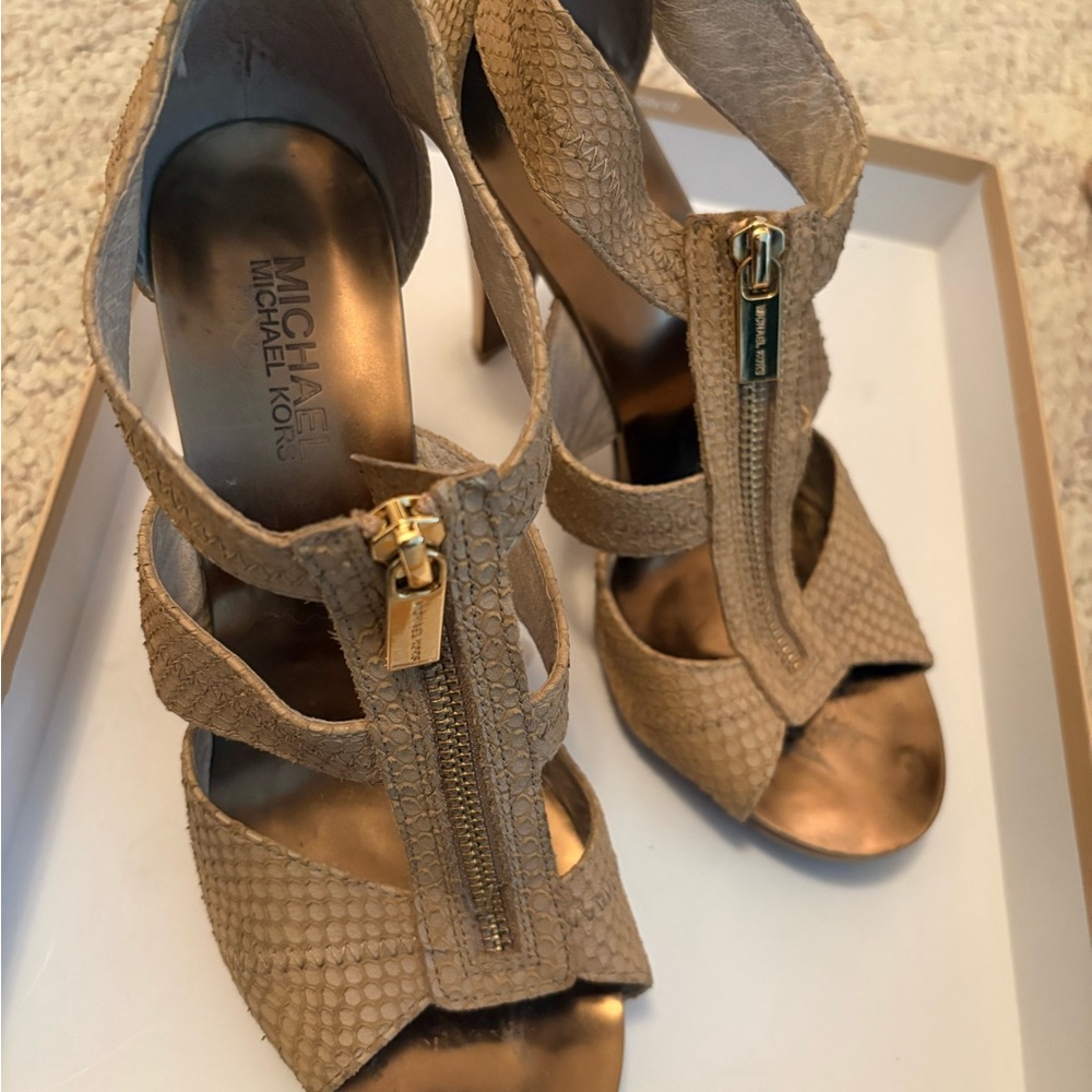 Michael Kors Gold-Tan Textured Heels